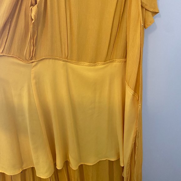 Long yellow flutter sleeve dress - Picture 4 of 6